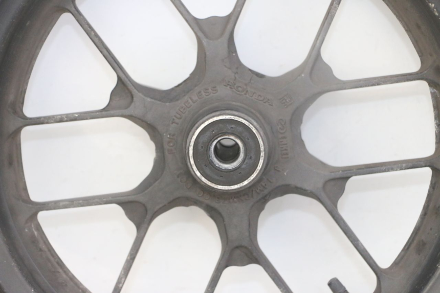 photo de FRONT RIM AND TIRE HONDA FORZA ABS 300 (2013 - 2019)