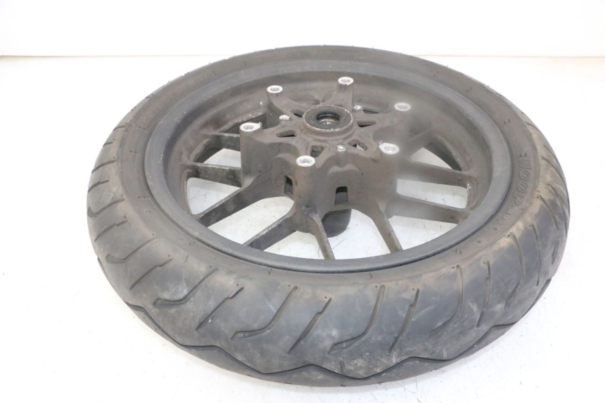 photo de FRONT RIM AND TIRE HONDA FORZA ABS 300 (2013 - 2019)