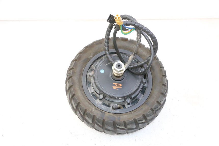 photo de FRONT RIM AND TIRE KUKIRIN G2 MASTER 1