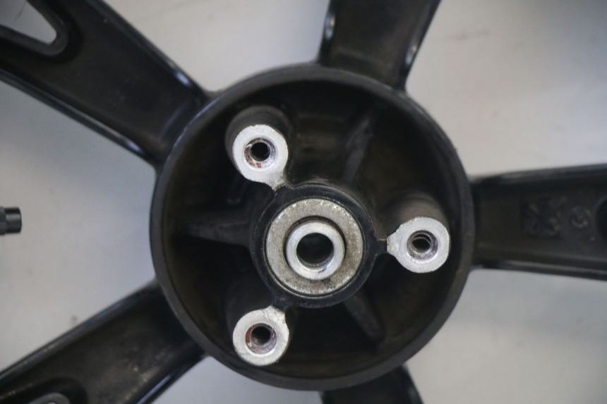 photo de FRONT RIM AND TIRE PEUGEOT KISBEE 2T 50 (2010 - 2017)