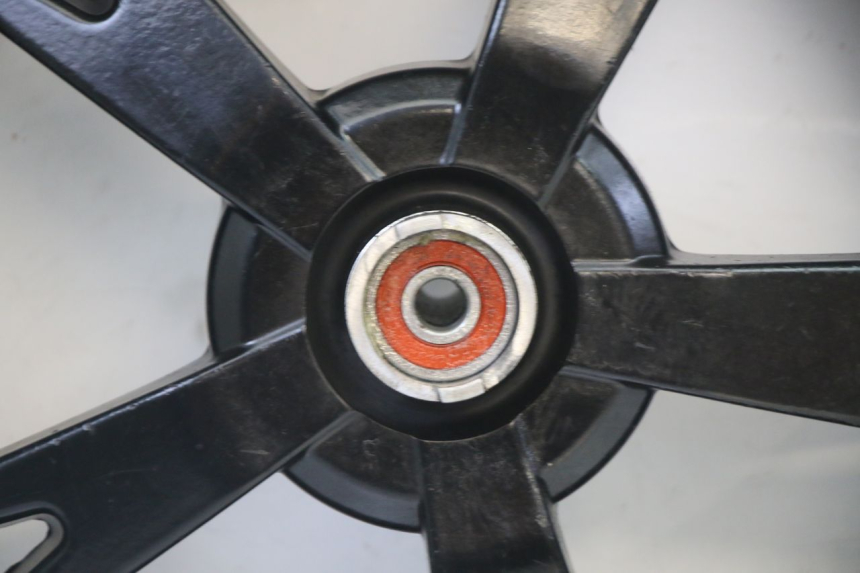 photo de FRONT RIM AND TIRE PEUGEOT KISBEE 4T 50 (2018 - 2022)