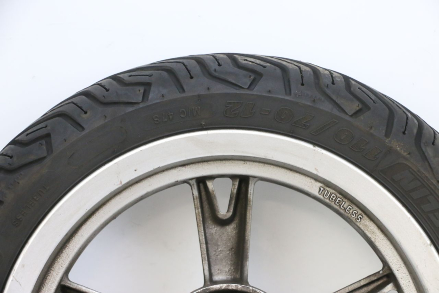 photo de FRONT RIM AND TIRE PEUGEOT KISBEE 4T 50 (2010 - 2017)