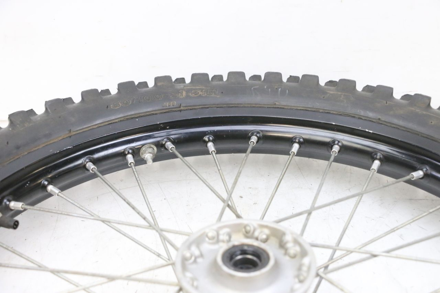 photo de FRONT RIM AND TIRE KAWASAKI KXF KX-F 250 (2017 - 2019) - Surface and material condition