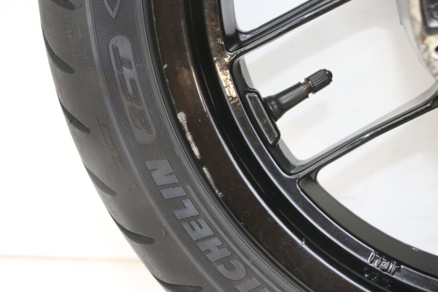 photo de FRONT RIM AND TIRE PIAGGIO NEW TYPHOON 50 (2018 - 2021)