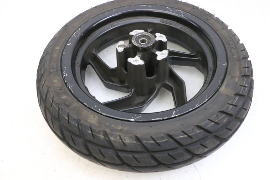 photo de FRONT RIM AND TIRE SYM ORBIT III 3 4T 50 (2021 - 2025) - Alternative perspective