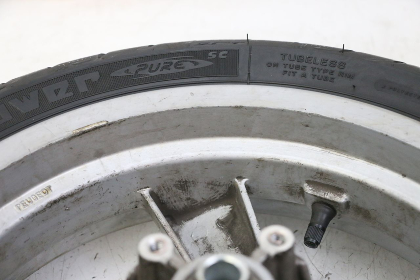 photo de FRONT RIM AND TIRE PEUGEOT CITYSTAR 125 (2011 - 2017)