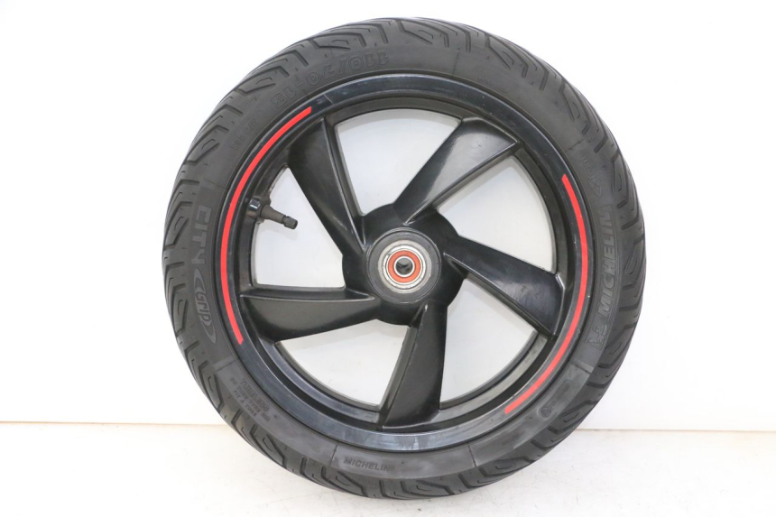 photo de FRONT RIM AND TIRE PEUGEOT CITYSTAR 2T 50 (2018 - 2021)