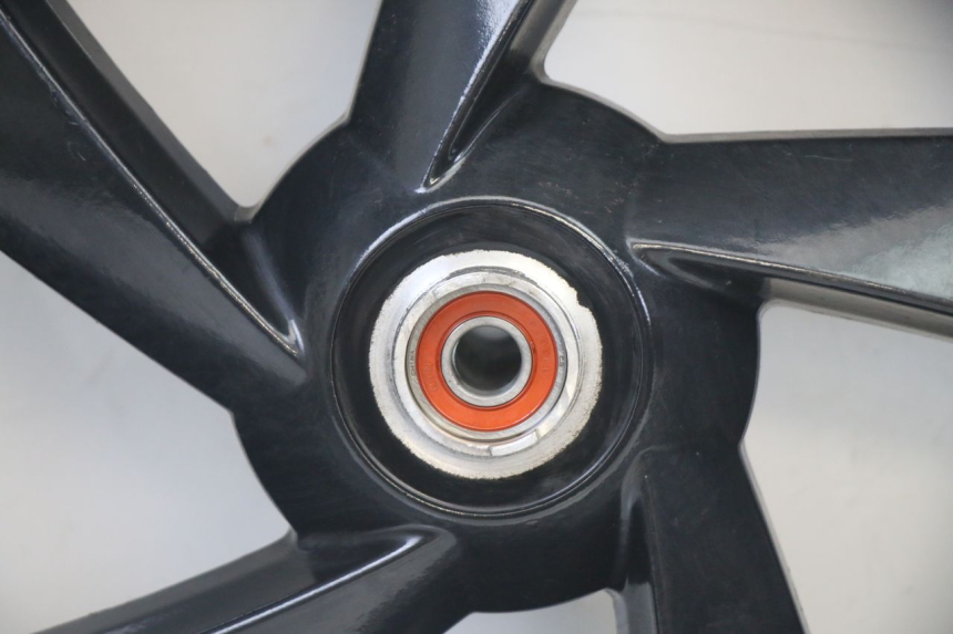 photo de FRONT RIM AND TIRE PEUGEOT CITYSTAR 2T 50 (2018 - 2021)