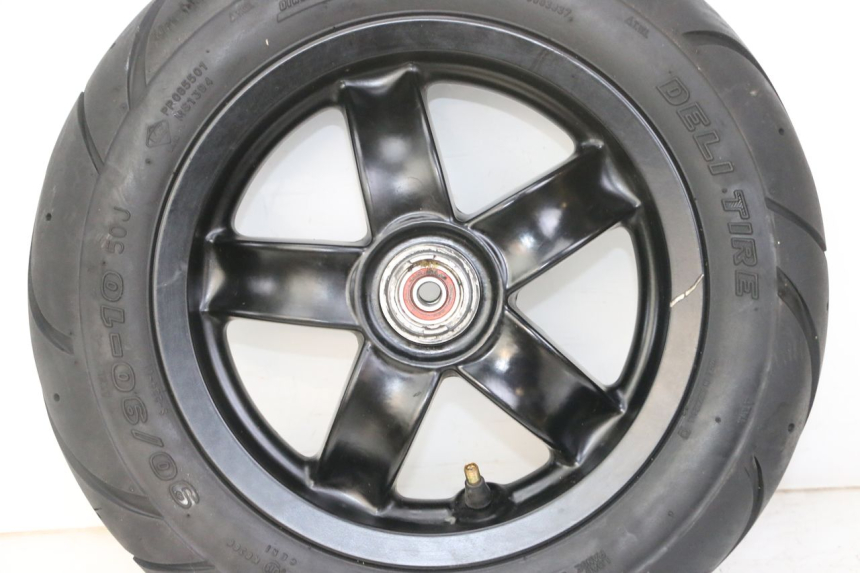 photo de FRONT RIM AND TIRE PIAGGIO ZIP 4T 50 (2018 - 2020)