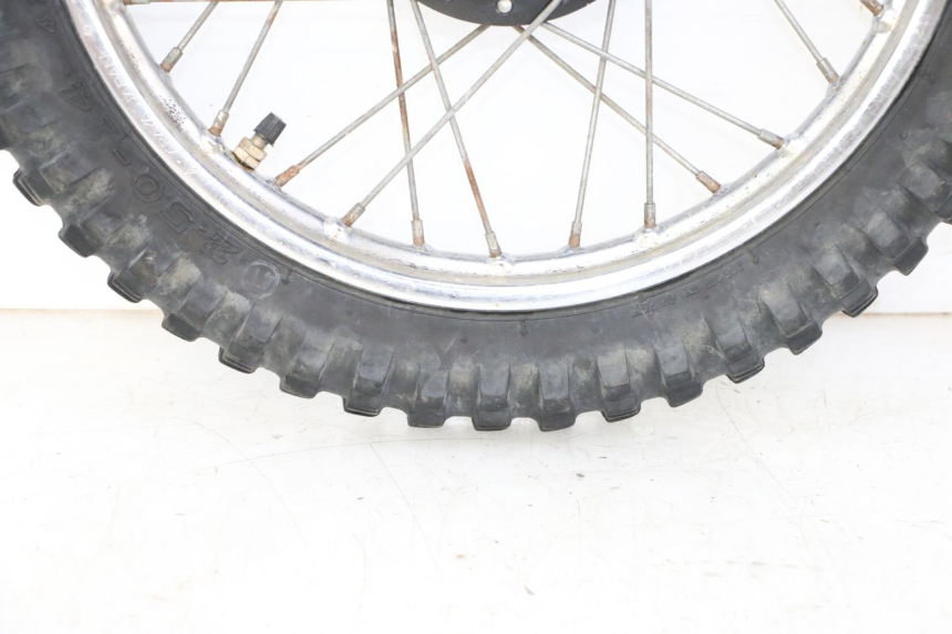 photo de FRONT RIM AND TIRE YAMAHA PW 80 (1983 - 2014)