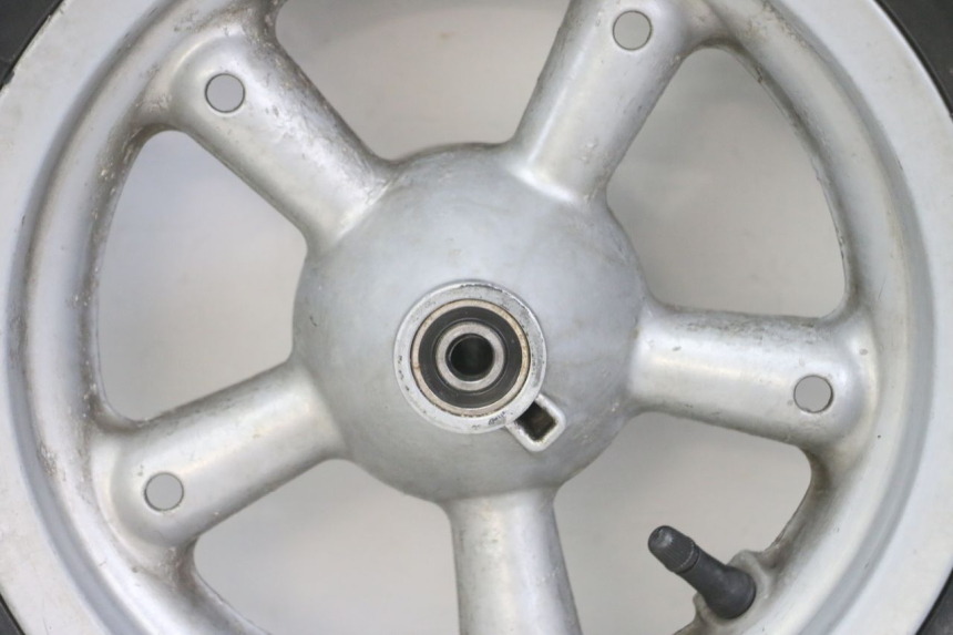 photo de FRONT RIM AND TIRE APRILIA RALLY AC 50 (1995 - 2004)