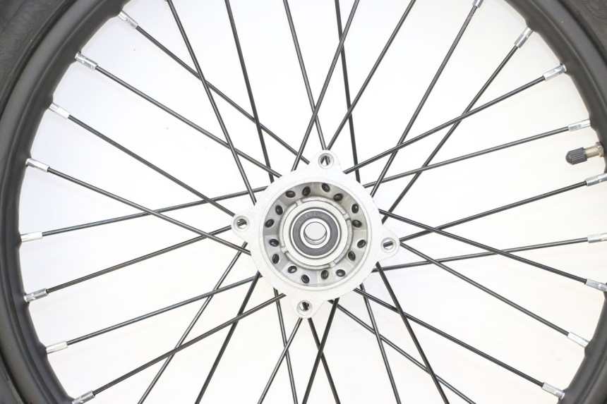 photo de FRONT RIM AND TIRE APOLLO RFZ 125