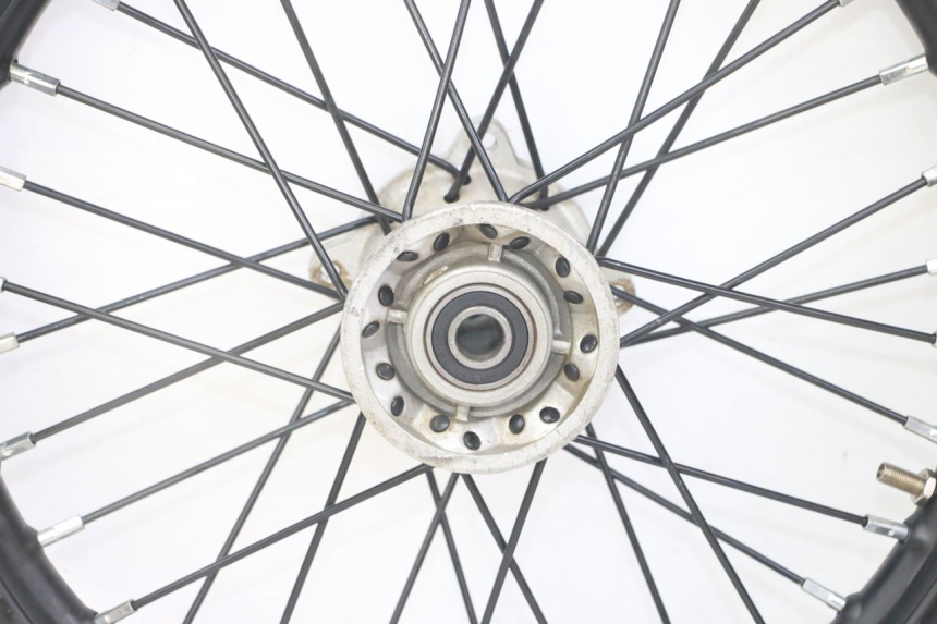 photo de FRONT RIM AND TIRE APOLLO RXF 125