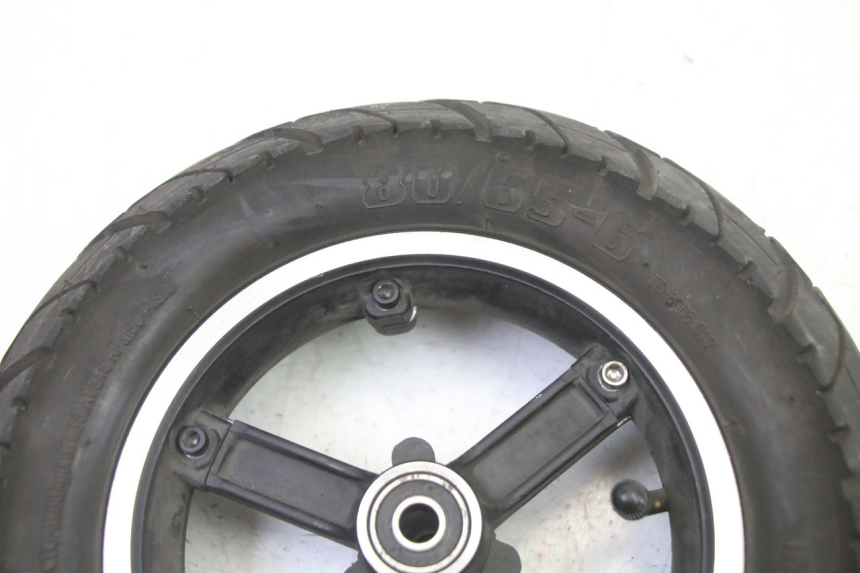 photo de FRONT RIM AND TIRE HERO S10 1