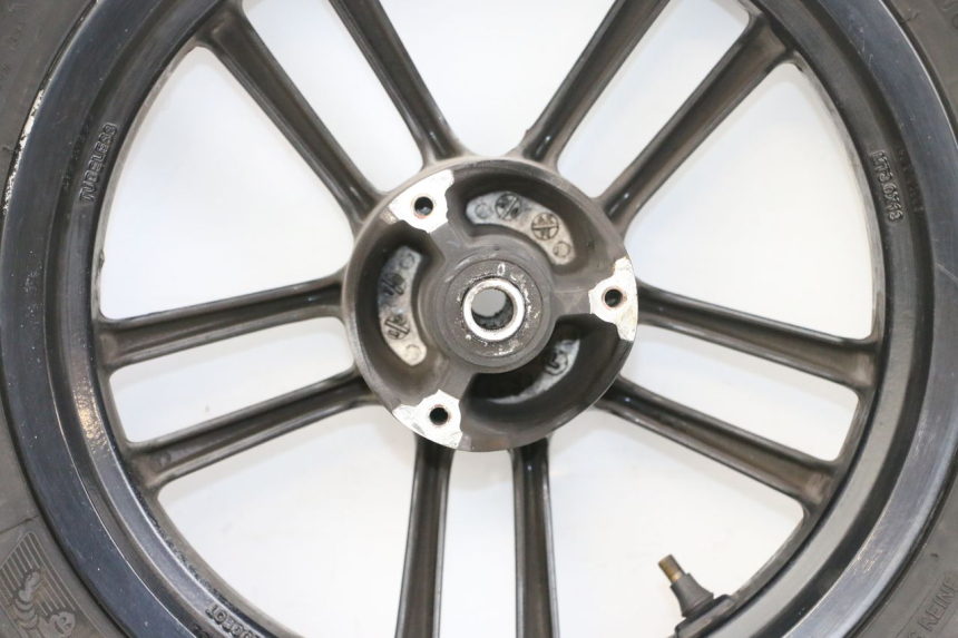 photo de FRONT RIM AND TIRE PEUGEOT SPEEDFIGHT 4 4T EFI 50 (2021 - 2025) - Alternative angle