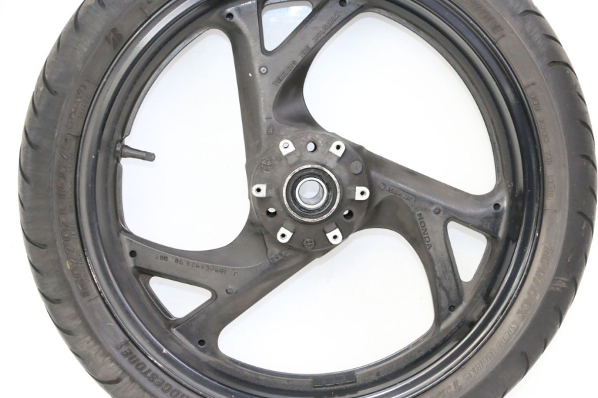 photo de FRONT RIM AND TIRE HONDA ST PAN EUROPEAN 1300 (2002 - 2013)