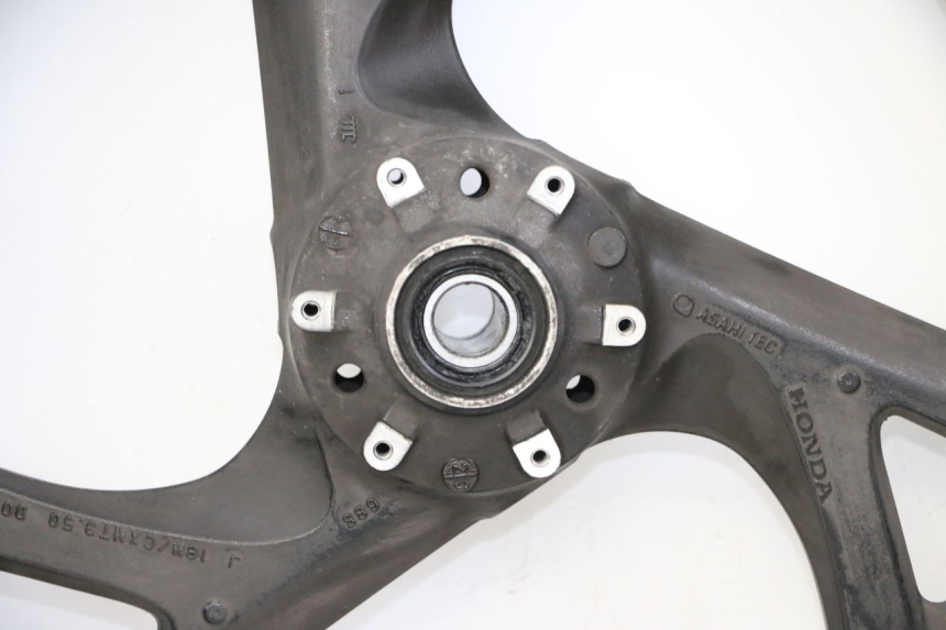 photo de FRONT RIM AND TIRE HONDA ST PAN EUROPEAN 1300 (2002 - 2013)