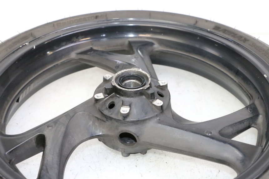 photo de FRONT RIM AND TIRE HONDA ST PAN EUROPEAN 1300 (2002 - 2013)