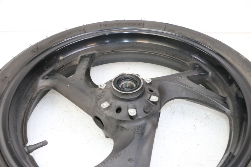photo de FRONT RIM AND TIRE HONDA ST PAN EUROPEAN 1300 (2002 - 2013)