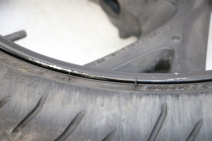 photo de FRONT RIM AND TIRE HONDA ST PAN EUROPEAN 1300 (2002 - 2013)