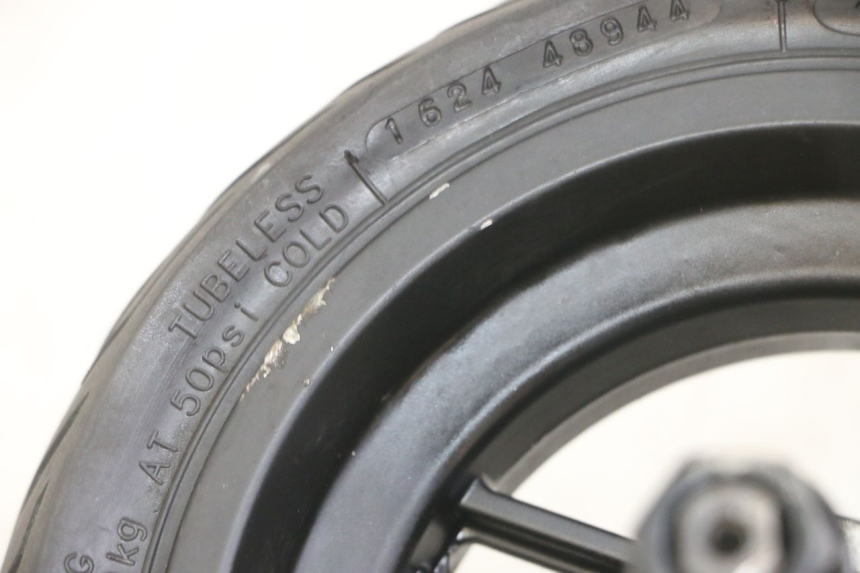 photo de FRONT RIM AND TIRE NAMI STELLAR 1
