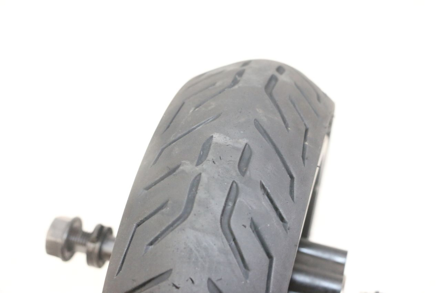 photo de FRONT RIM AND TIRE NAMI STELLAR 1