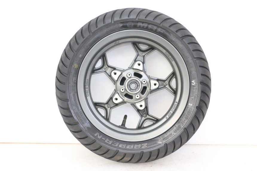photo de FRONT RIM AND TIRE APRILIA SXR 50 (2021 - 2023)