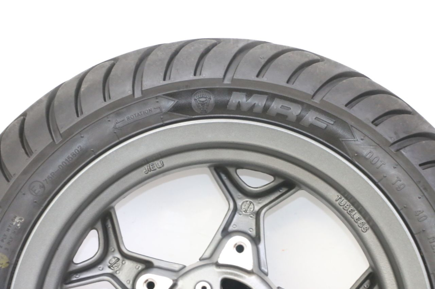photo de FRONT RIM AND TIRE APRILIA SXR 50 (2021 - 2023)