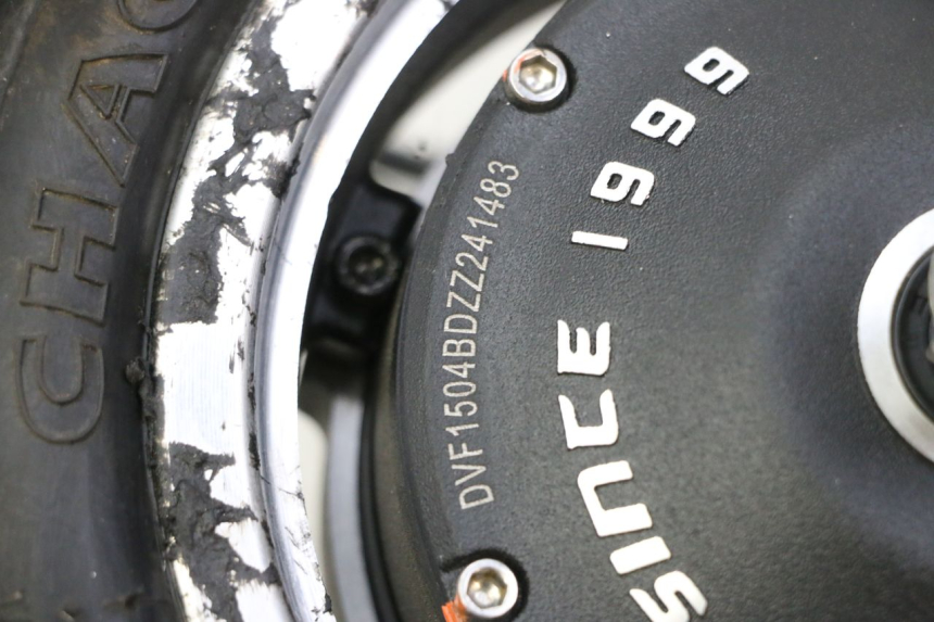 photo de FRONT RIM AND TIRE DUALTRON VICTOR LIMITED 1