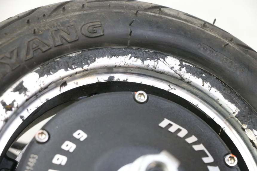 photo de FRONT RIM AND TIRE DUALTRON VICTOR LIMITED 1