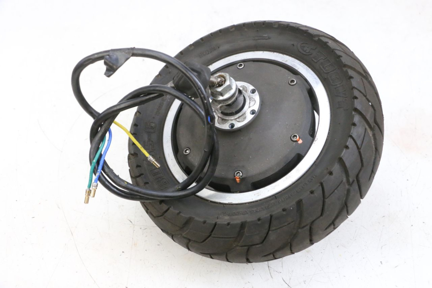 photo de FRONT RIM AND TIRE DUALTRON VICTOR LIMITED 1