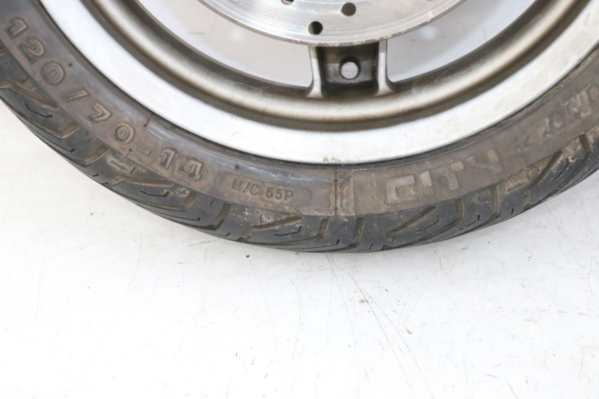 photo de FRONT RIM AND TIRE PIAGGIO X9 EVOLUTION 125 (2003 - 2007)
