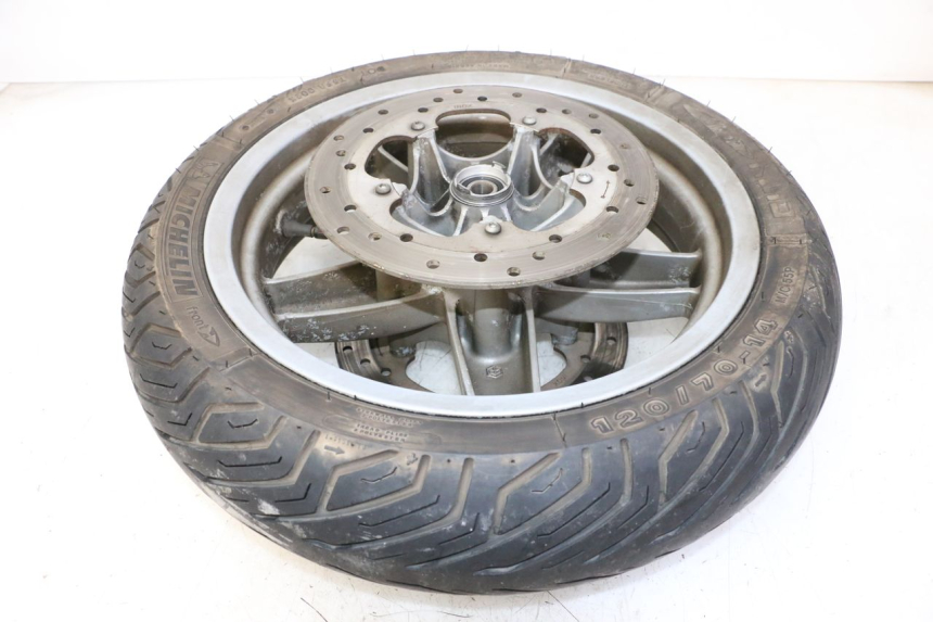 photo de FRONT RIM AND TIRE PIAGGIO X9 EVOLUTION 125 (2003 - 2007)