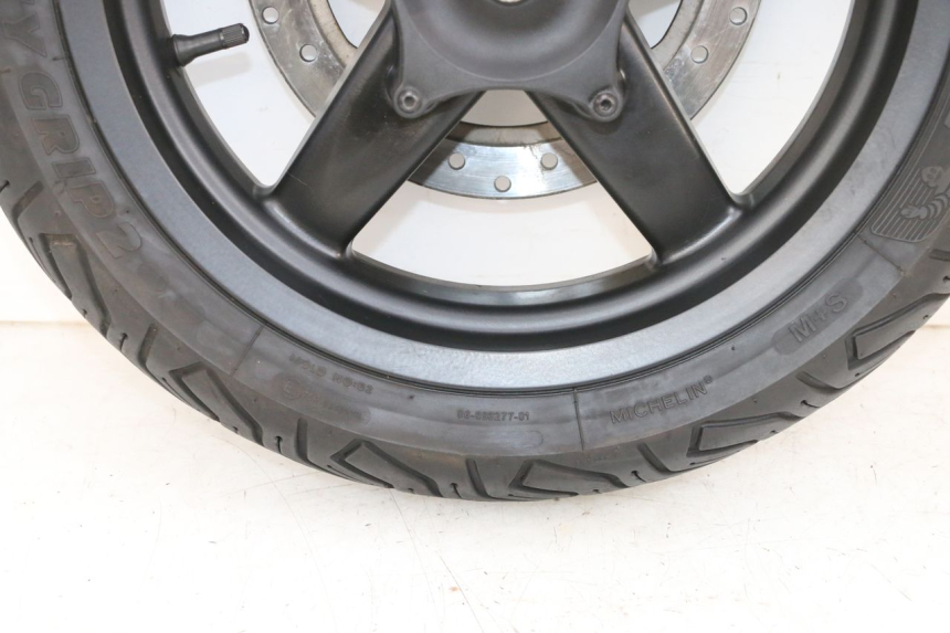 photo de FRONT RIM AND TIRE PIAGGIO XEVO - X EVO 125 (2007 - 2016) - Additional view of the item