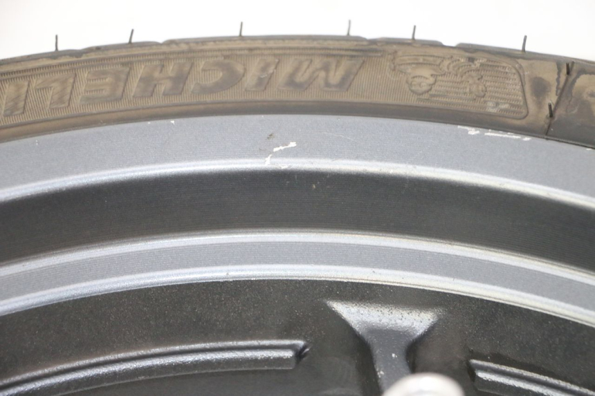photo de FRONT RIM AND TIRE YAMAHA XMAX X-MAX 125 (2021 - 2025)