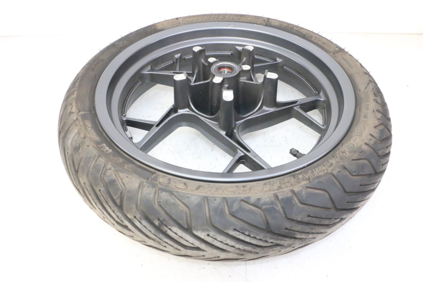 photo de FRONT RIM AND TIRE YAMAHA XMAX X-MAX 125 (2021 - 2025)