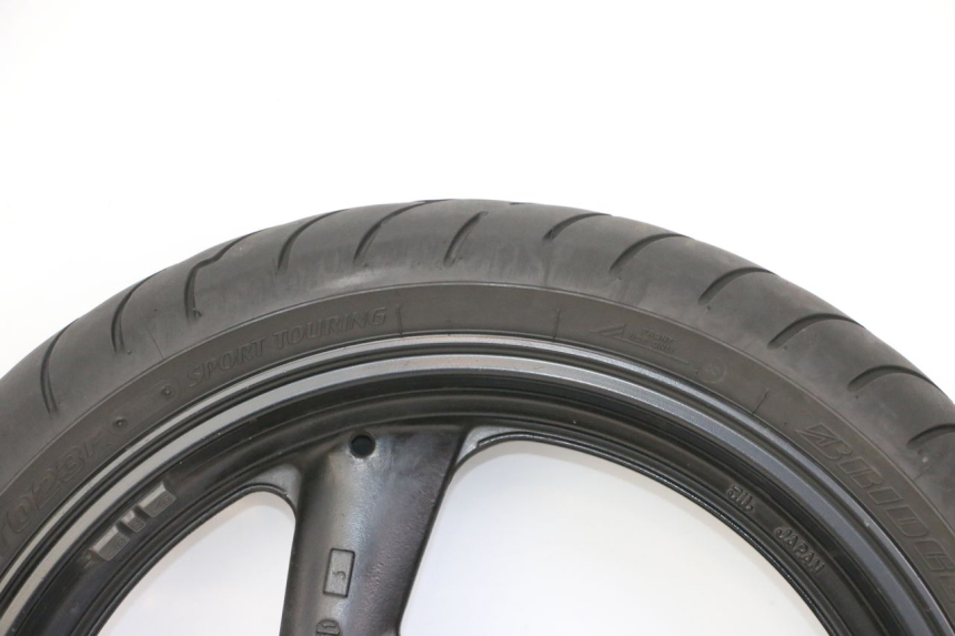 photo de FRONT RIM AND TIRE YAMAHA FZS FAZER 600 (2001 - 2003)