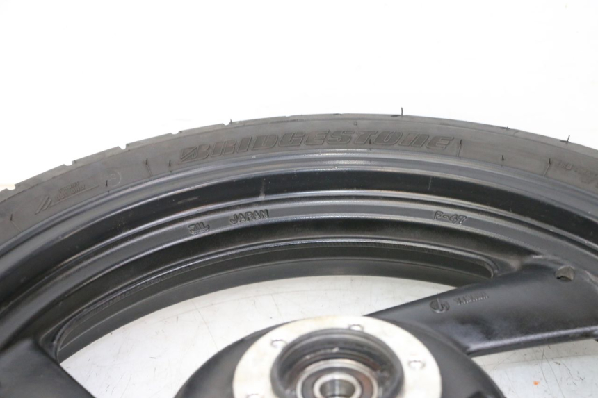 photo de FRONT RIM AND TIRE YAMAHA FZS FAZER 600 (2001 - 2003)