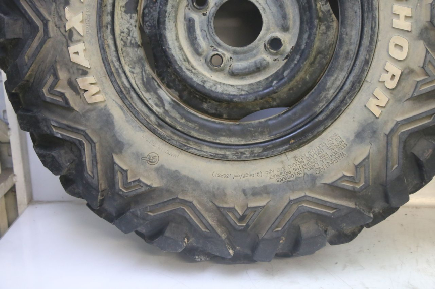 photo de FRONT RIM AND TIRE YAMAHA YFM GRIZZLY 550 (2008 - 2015)