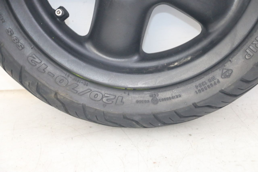 photo de FRONT RIM AND TIRE YAMAHA YP MAJESTY 125 (2002 - 2006)