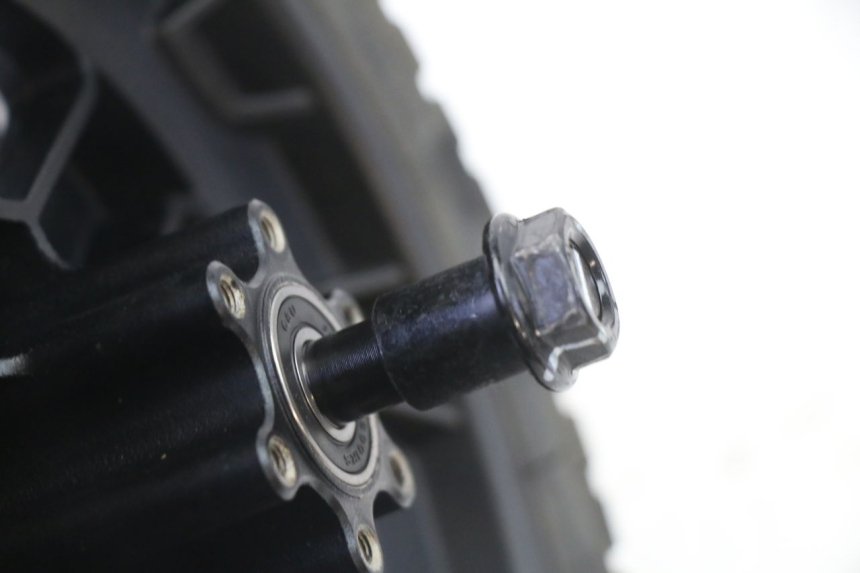 photo de FRONT RIM AND TIRE SEGWAY NINEBOT ZT3 PRO 1