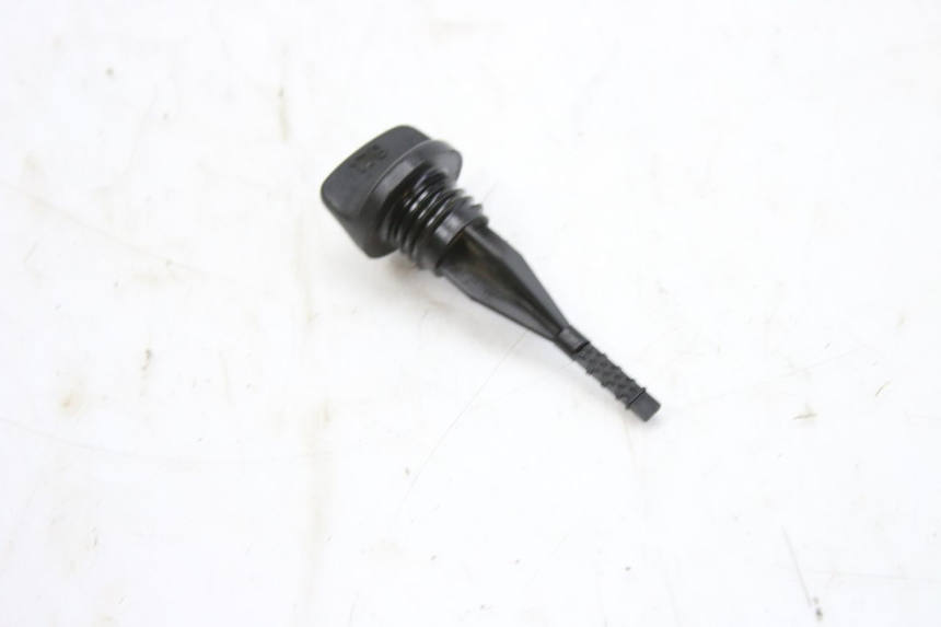 photo de ENGINE OIL DIPSTICK HONDA CBF 500 (2004 - 2007)