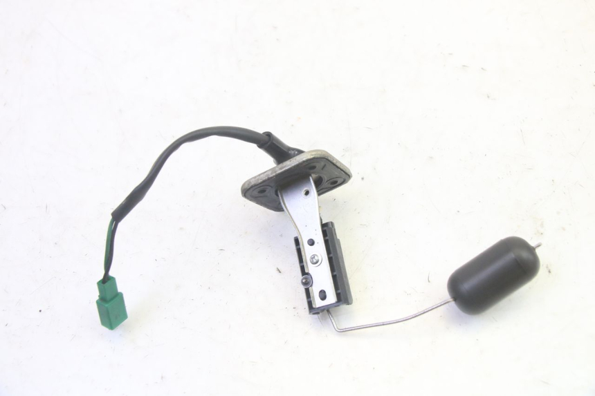 photo de FUEL TANK GAUGE MBK BOOSTER SPIRIT 50 (2004 - 2017) - Zoom on usage condition