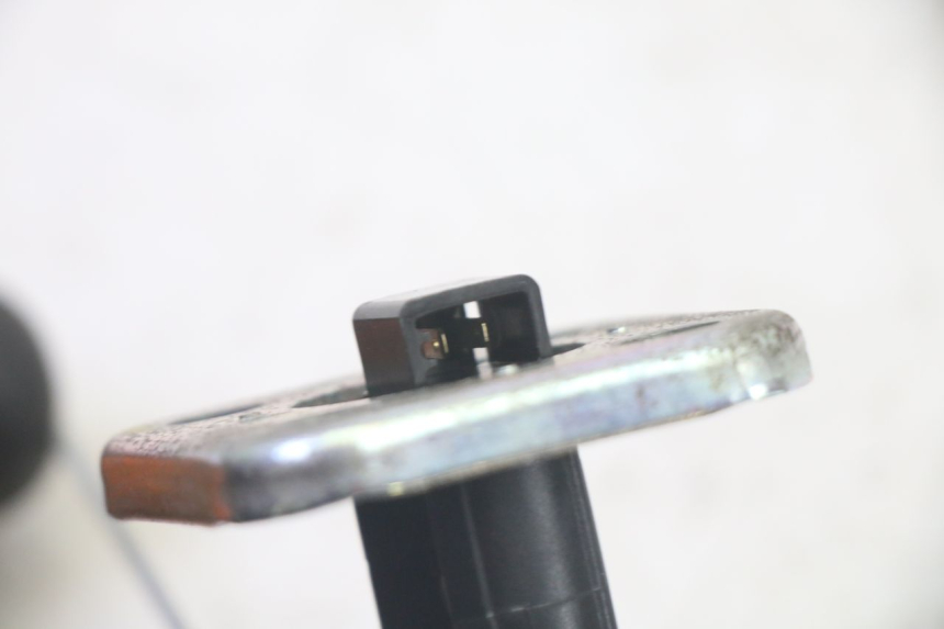 photo de FUEL TANK GAUGE PIAGGIO FLY 4T 50 (2013 - 2017) - Technical close-up