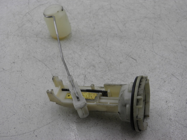 photo de FUEL TANK GAUGE PEUGEOT ELYSTAR 50 (2002 - 2014)