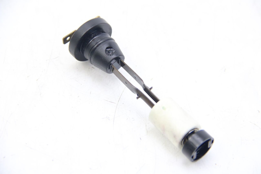 photo de OIL RESERVOIR DIPSTICK PEUGEOT FOX 50 (1995 - 2003)