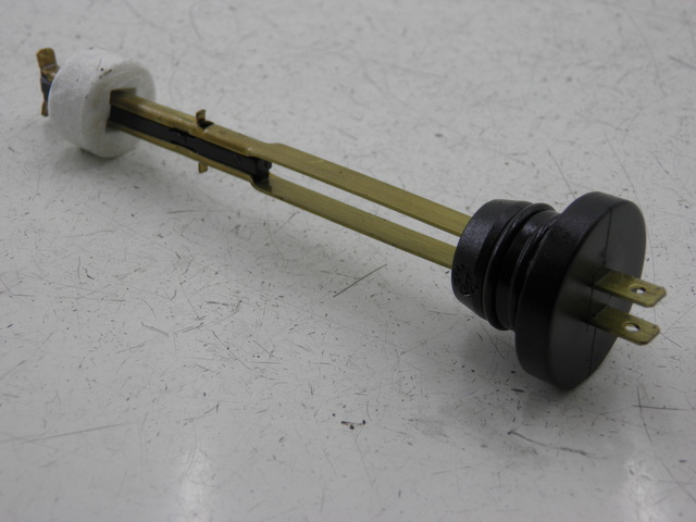 photo de OIL TANK DIPSTICK PEUGEOT ELYSTAR 50 (2002 - 2014)