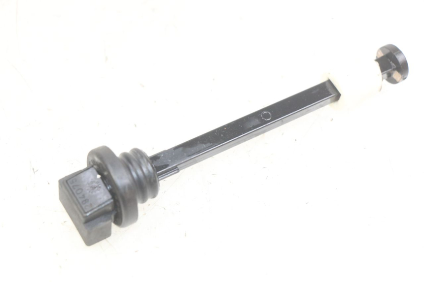 photo de OIL RESERVOIR DIPSTICK PIAGGIO VESPA S 2T 50 (2007 - 2014)