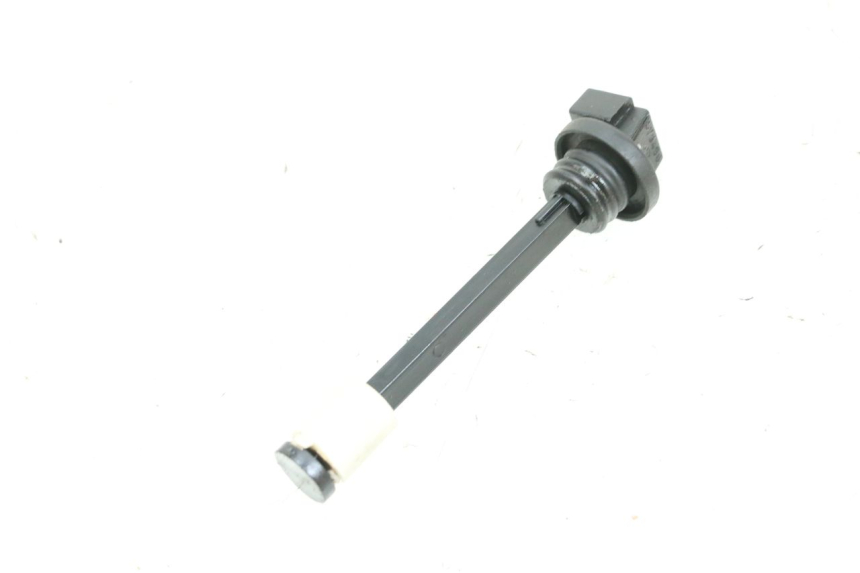 photo de OIL RESERVOIR DIPSTICK PIAGGIO ZIP 2T 50 (2009 - 2019) - Alternative perspective