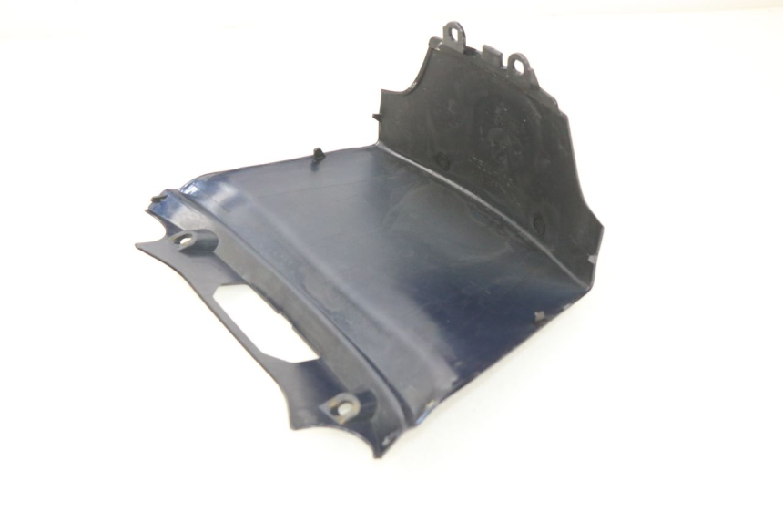 photo de REAR MIDDLE PANEL SUZUKI BURGMAN 650 (2002 - 2004)